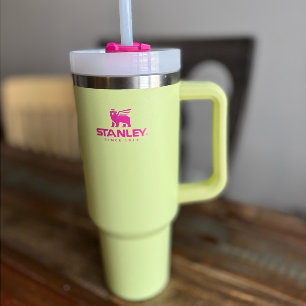Green Stanley 40oz